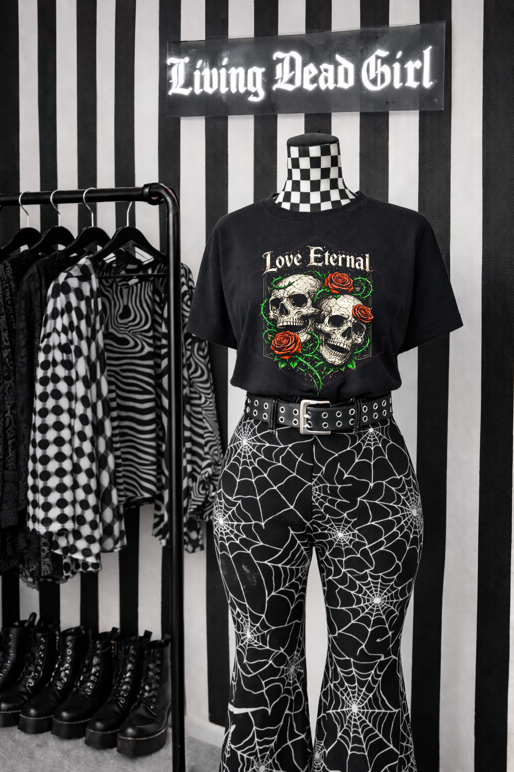 Black T-shirt | Love eternal
