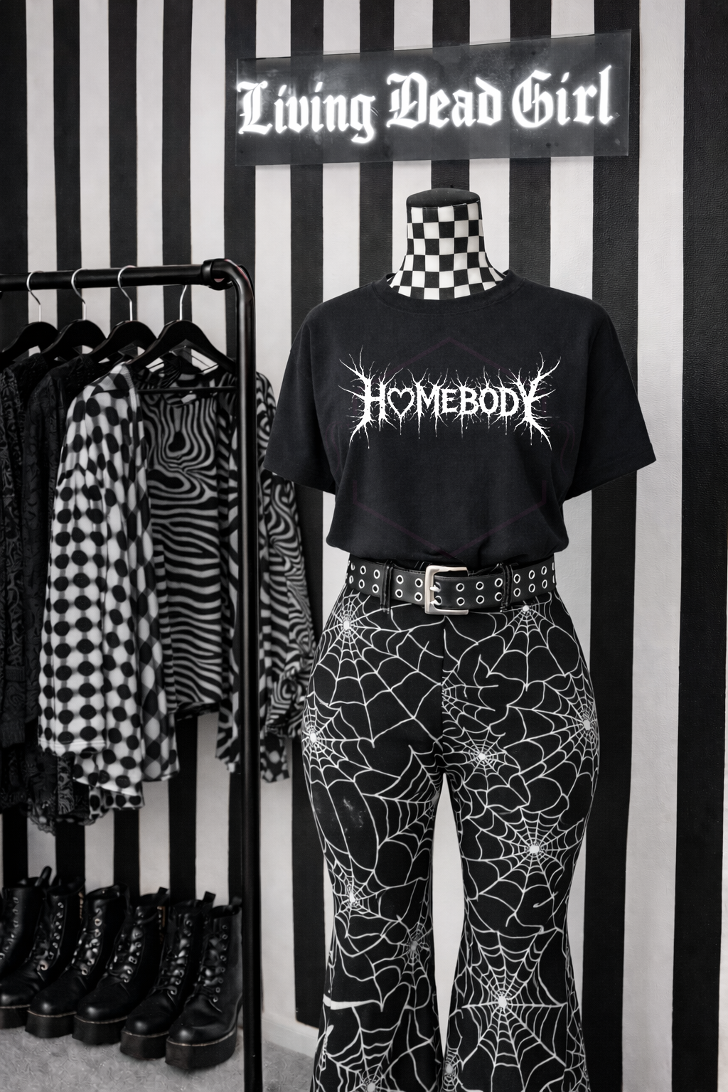 Black T-shirt | Homebody